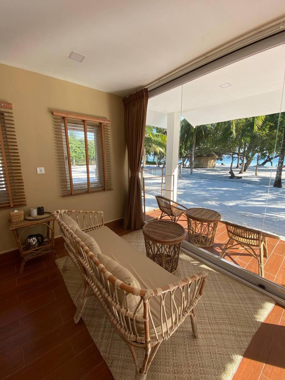 Beachwalk Koh Rong Kaoh Touch Екстериор снимка